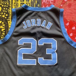 Men’s VTG Michael Jordan UNC Jersey #23